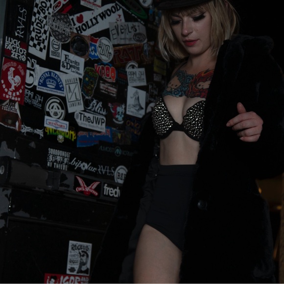 ๐ ๐ฎ๐ป๐ช๐ซ ๐ผ๐ฉ๐น๐ช ๐ - Picture 8 of 10